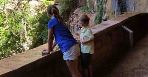 Lizann’s children look at a canyon